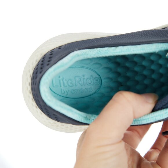 Crocs LiteRide Pacer Sneakers in Navy Blue Women's Size 6 - Picture 8 of 9